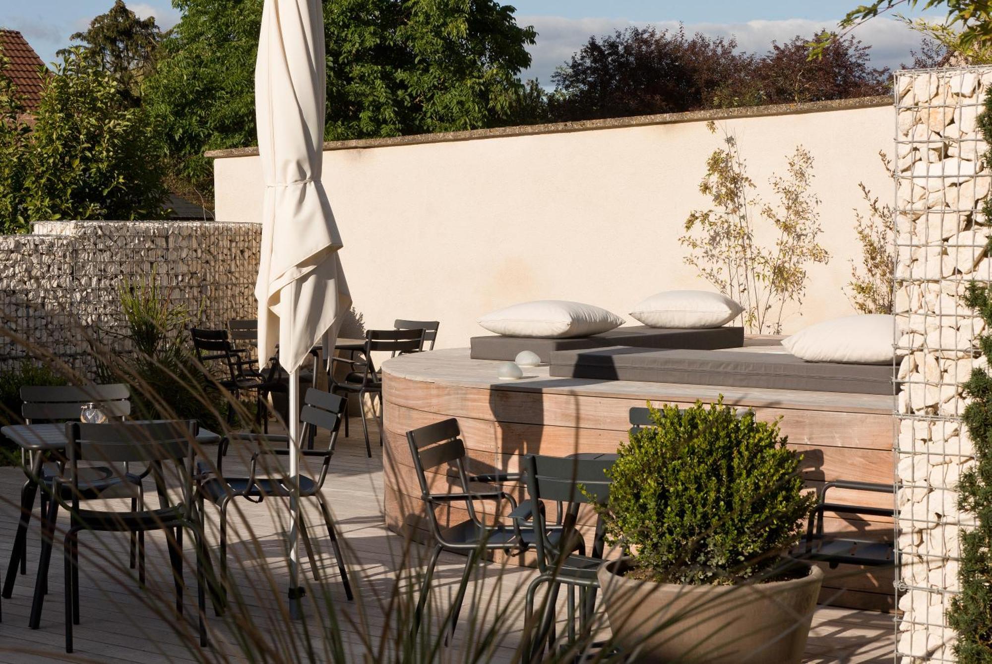 Hotel De France Montmarault Exterior foto